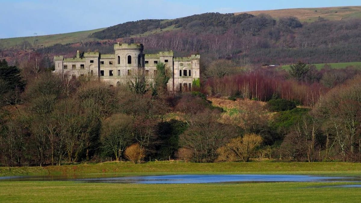 Dalquharran Castle, Dailly